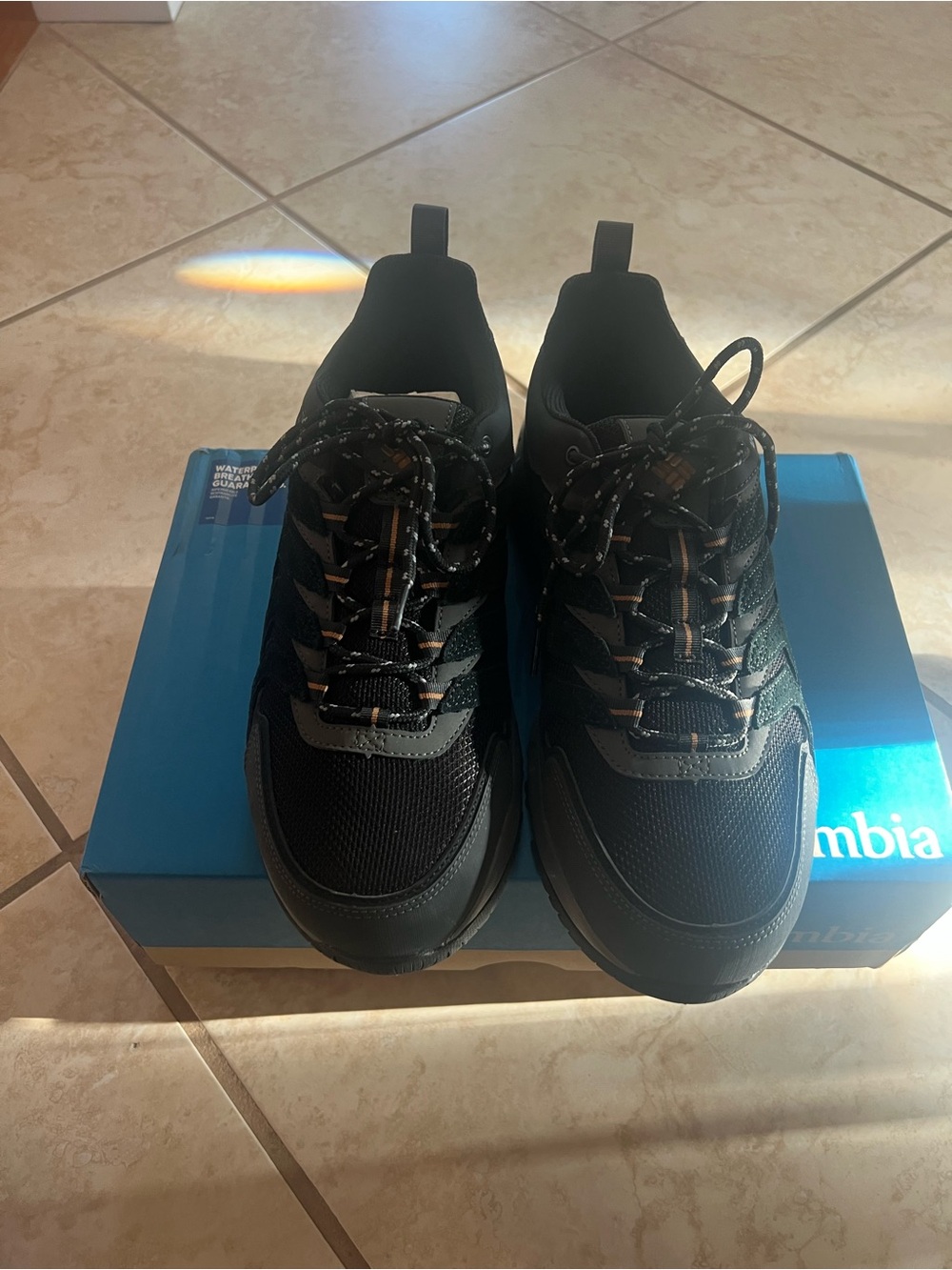 Columbia Men's Black and Gray Trail Sneakers